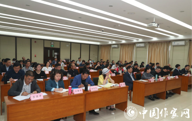 2021全國(guó)文學(xué)內(nèi)刊會(huì)議完成多項(xiàng)主題活動(dòng)圓滿(mǎn)閉幕