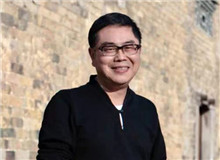 湖南文藝出版社：相信高峰就在前方　　惟楚有材，于斯為盛。成立于1985年的湖南文藝出版社，一直是南中國原創文學出版的重鎮。[詳細]
