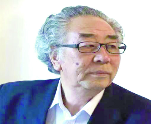蒙古族詩人阿爾泰從1966年開始發表作品，1980年代起以一系列風格獨特的詩作馳騁詩壇。他曾任《花的原野》主編、內蒙古作協主席。2022年，推出8卷（9冊）的《阿爾泰文集》。近期，內蒙古師范大學教授滿全帶領學生阿力瑪、文鵬對他進行專訪。