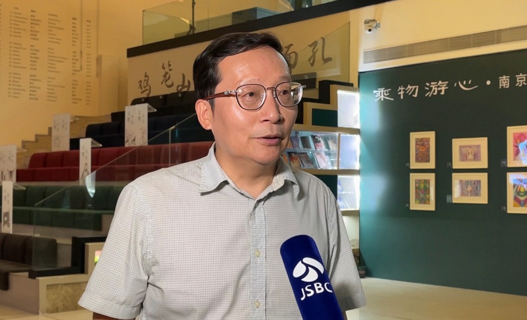 南京市文投集團有限責任公司副總經理、民建中央文化委員會委員、南京市文學之都促進會秘書長聞一武接受專訪