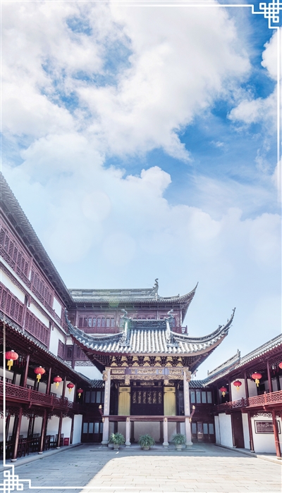 圖為上海豫園內(nèi)的古戲臺和看廊。 　　夏 淼攝（影像中國）
