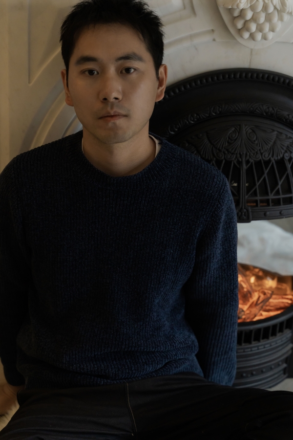 吳忠全，作家、編劇，已出版《橋聲》《春日站牌》《寒夜無聲》等，編劇作品《我，喜歡你》《在一起》《時空來電》等