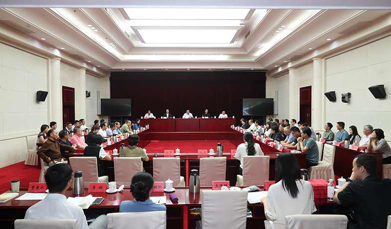 7月31日，第十三屆全國少數(shù)民族文學(xué)創(chuàng)作駿馬獎(jiǎng)評獎(jiǎng)結(jié)果揭曉